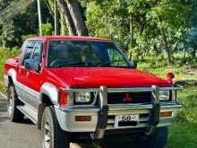 https://riyasewana.com/uploads/mitsubishi-strada-1992-2110544712081.jpg
