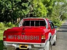 https://riyasewana.com/uploads/mitsubishi-strada-1992-2110544712524.jpg
