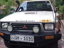https://riyasewana.com/uploads/mitsubishi-strada-221355564582.jpg