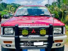 Mitsubishi STRADA 1991 Pickup