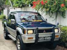 Mitsubishi Strada 1992 Pickup