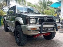 Mitsubishi Strada 1993 Pickup