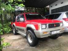 https://riyasewana.com/uploads/mitsubishi-strada-l200-1993-298404612462.jpg