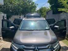 https://riyasewana.com/uploads/mitsubishi-suv-14124402193.jpg