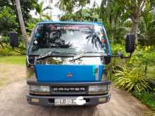 Mitsubishi Tipper 2000 Lorry