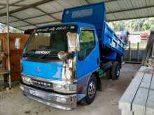 Mitsubishi Tipper 2000 Lorry