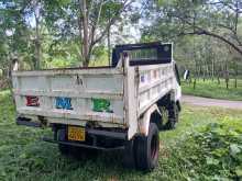 https://riyasewana.com/uploads/mitsubishi-tipper-1995-247284212212.jpg