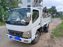 Mitsubishi Tipper 2002 Lorry