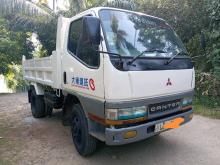 Mitsubishi Tipper 2000 Lorry