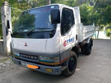 Mitsubishi Tipper 2000 Lorry