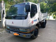 Mitsubishi Tipper 2000 Lorry