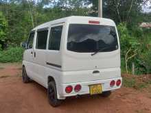 Mitsubishi U61 2003 Van