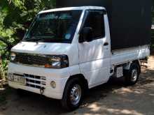https://riyasewana.com/uploads/mitsubishi-u61-2003-3018300612902.jpg