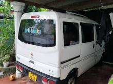 Mitsubishi U61 1999 Van