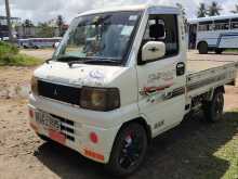 Mitsubishi U61 2002 Lorry