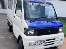 Mitsubishi U61T 2002 Lorry