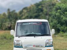 Mitsubishi U61V 2004 Van