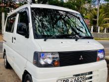 Mitsubishi U61v 2008 Van