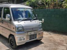 Mitsubishi U62 2000 Van