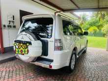 https://riyasewana.com/uploads/mitsubishi-v-93-1414153022552.jpg