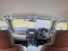 https://riyasewana.com/uploads/mitsubishi-v-98-2013-149503112444.jpg