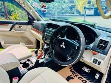 https://riyasewana.com/uploads/mitsubishi-v6-reg-4701436144.jpg