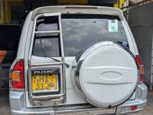 https://riyasewana.com/uploads/mitsubishi-v75-montero-2001-2422431212922.jpg