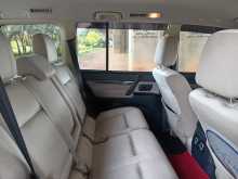 https://riyasewana.com/uploads/mitsubishi-v96-montero-3153211954.jpg