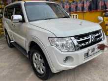Mitsubishi Montero V98 Canter Spare Wheel 2013 SUV