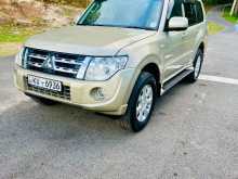 https://riyasewana.com/uploads/mitsubishi-v98-montero-2013-48170412242.jpg