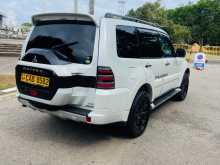 https://riyasewana.com/uploads/mitsubishi-v98w-pajero-2014-217463512463.jpg