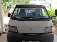 Mitsubishi Vanette Lion Face 2012 Van