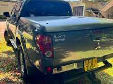 https://riyasewana.com/uploads/mitsubishi-warrior-l200-2008-49371912383.jpg