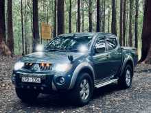 https://riyasewana.com/uploads/mitsubishi-warrior-l200-2008-49371912942.jpg