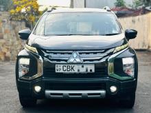 https://riyasewana.com/uploads/mitsubishi-xpander-croos-910200517865.jpg