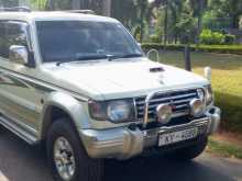 Mitsubishi Y46 1995 SUV