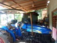 New-Holland 4710 2012 Tractor