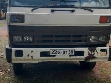 Nissan 0710165800 1992 Lorry