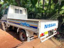 https://riyasewana.com/uploads/nissan-0729290356-2005-2821402712522.jpg