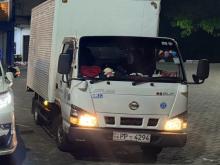 Nissan 10 5 Feet 2010 Lorry