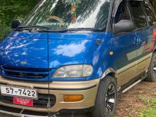 Nissan Serena 1992 Van