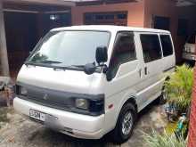 Nissan Nissan 1996 Van