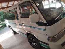 Nissan Caravan 1990 Van