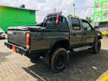 https://riyasewana.com/uploads/nissan-4wd-7162843536.jpg