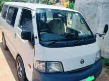 Nissan 6000000 2000 Van