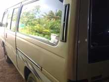 Nissan Caravan 1993 Van