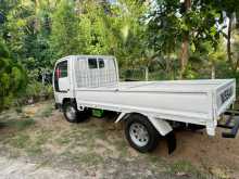 https://riyasewana.com/uploads/nissan-atlas-150-2001-98342512023.jpg