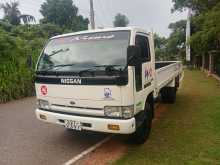 https://riyasewana.com/uploads/nissan-atlas-1992-2521072012412.jpg