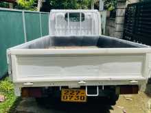 https://riyasewana.com/uploads/nissan-atlas-1993-2619131612333.jpg
