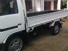 https://riyasewana.com/uploads/nissan-atlas-1994-118081312882.jpg
